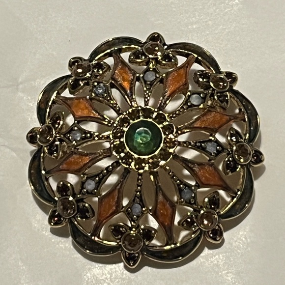 Vintage Monet Gold-Tone and Orange Brooch with Green Center - Picture 5 of 13